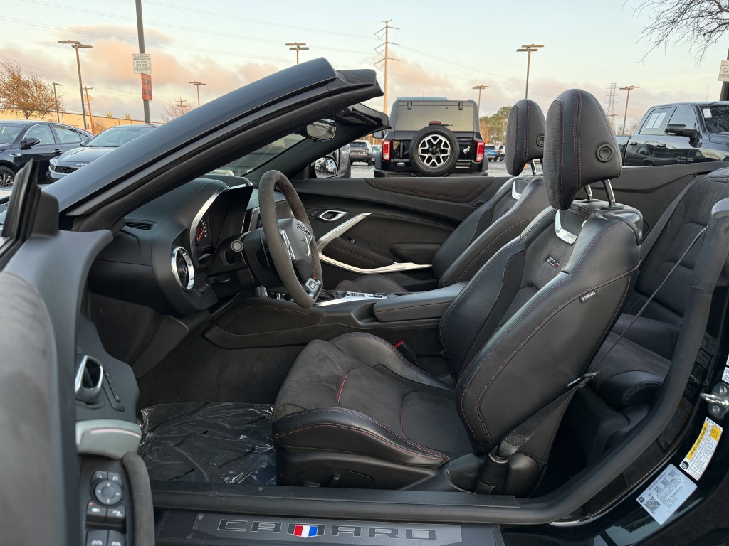 2022 Chevrolet Camaro Image 32