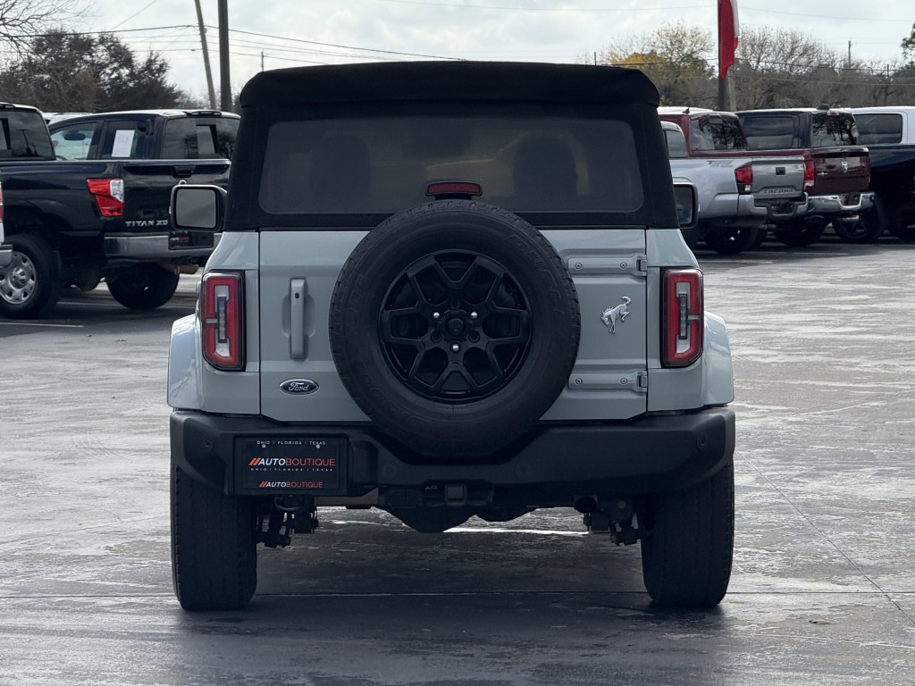 2022 Ford Bronco Image 8