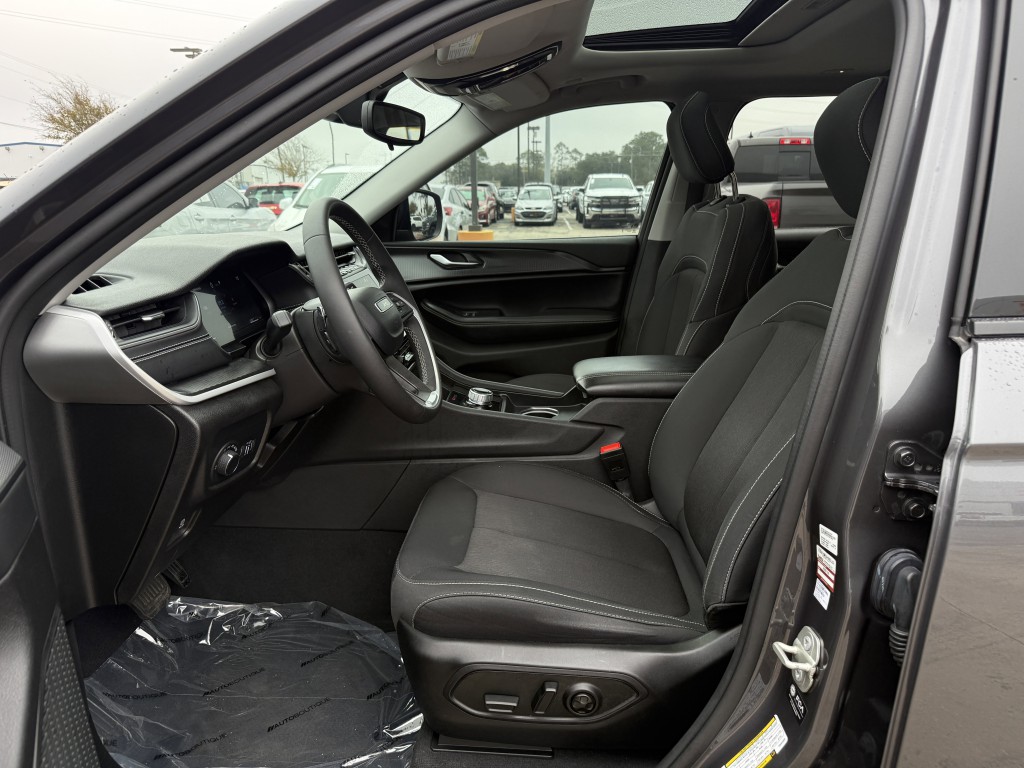 2023 Jeep Grand Cherokee Image 27