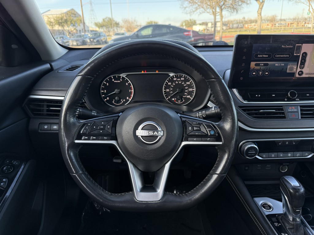 2023 Nissan Altima Image 15