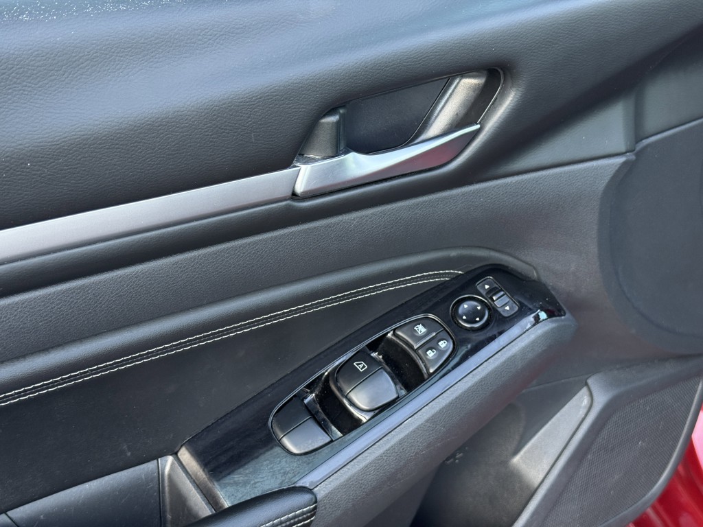 2023 Nissan Altima Image 24