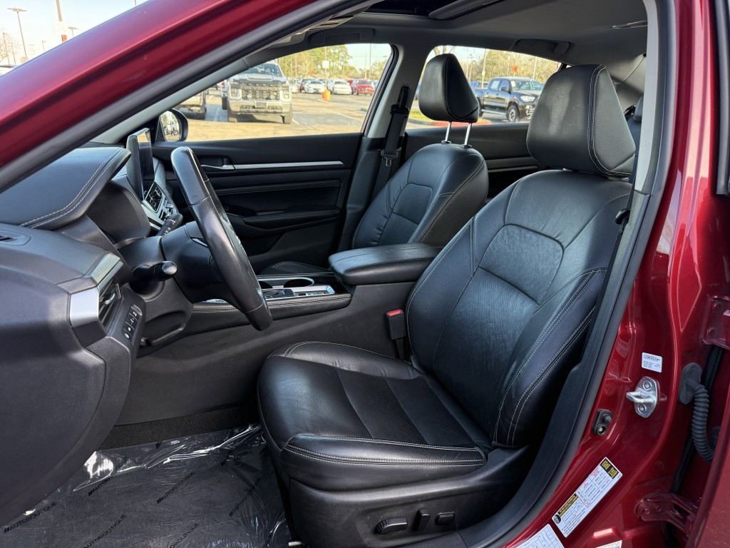 2023 Nissan Altima Image 26