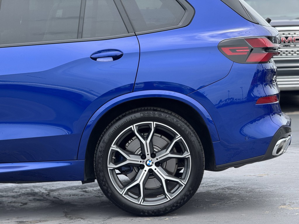 2026 BMW X5 Image 18