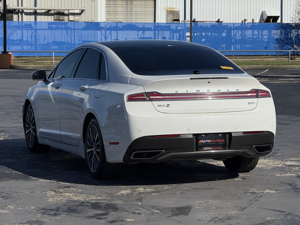 2017 Lincoln MKZ Image 10