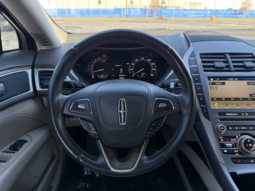 2017 Lincoln MKZ Image 17