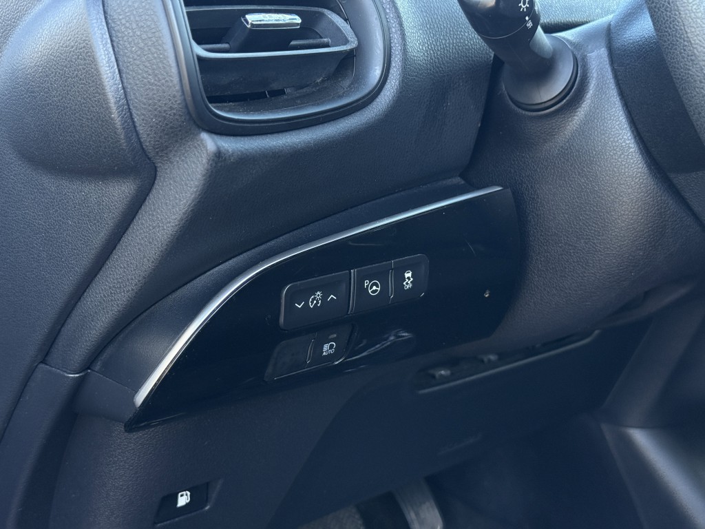 2021 Toyota Prius Image 25