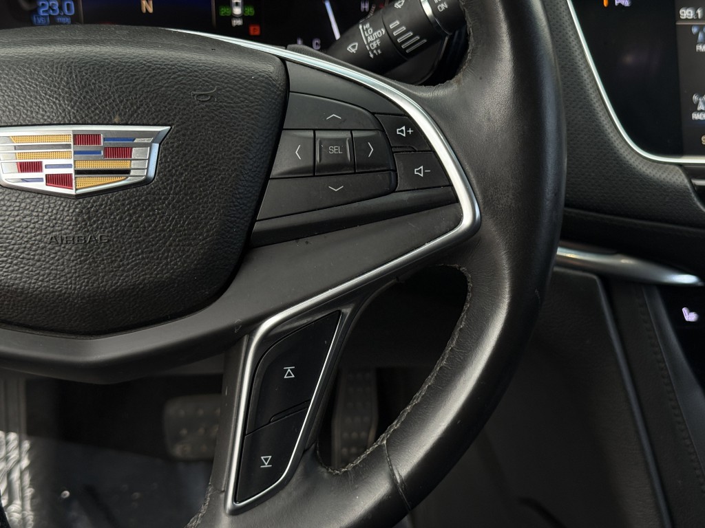 2017 Cadillac XT5 Image 16