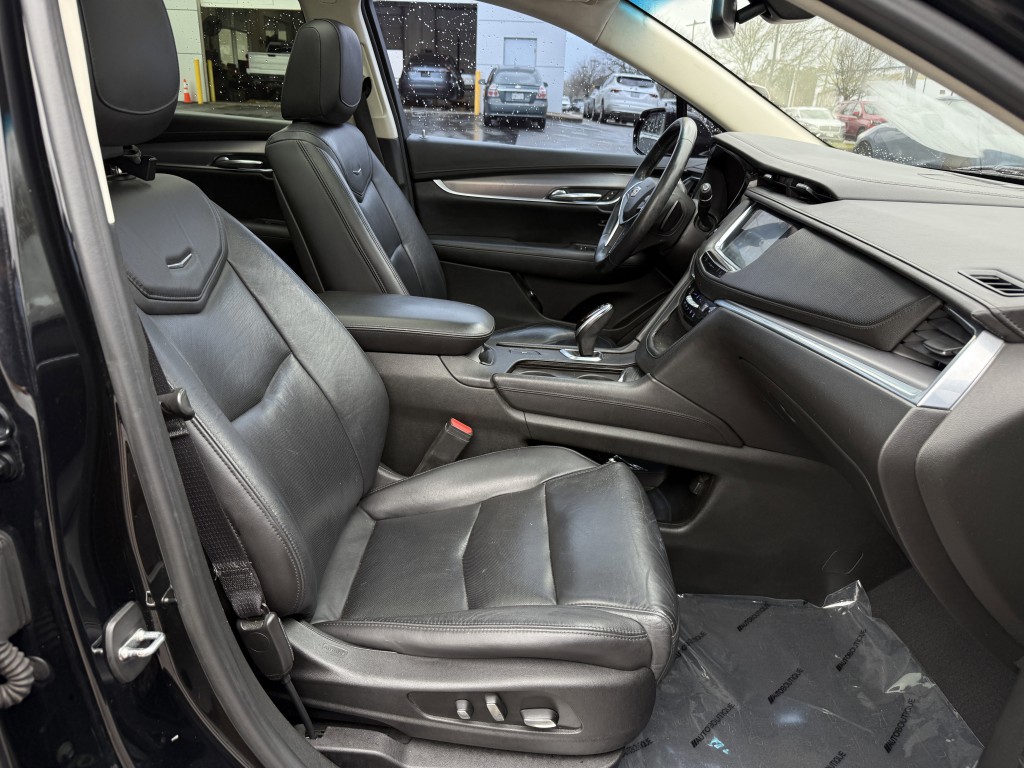 2017 Cadillac XT5 Image 27