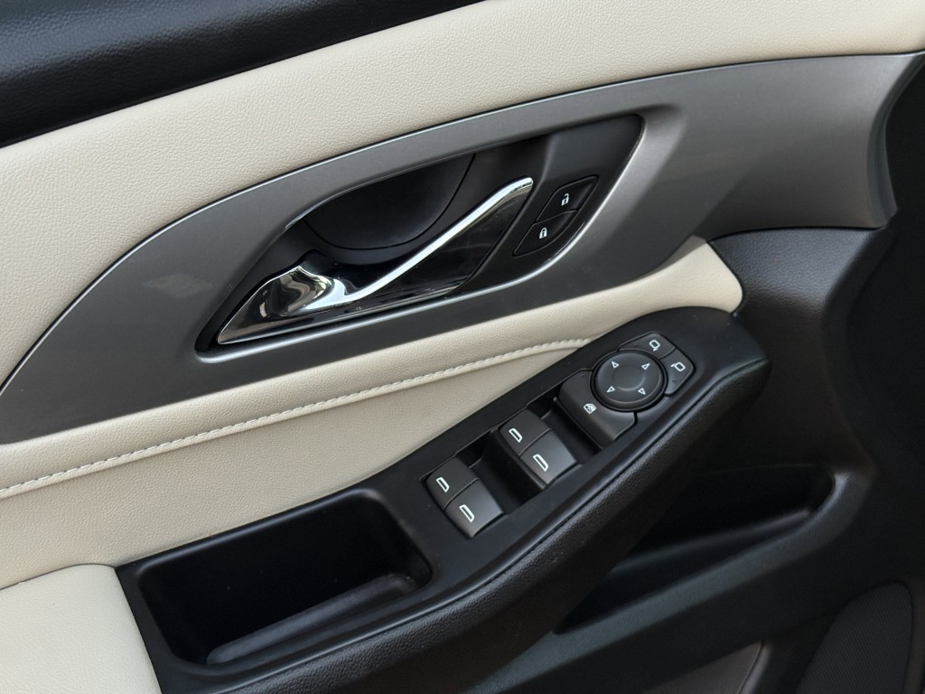 2023 Chevrolet Traverse Image 25