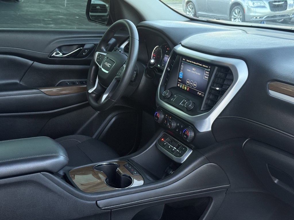 2021 GMC Acadia Image 15