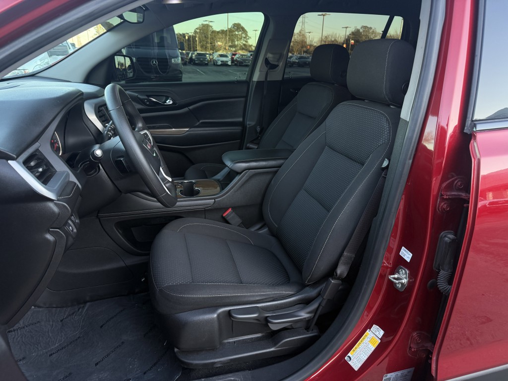 2021 GMC Acadia Image 28