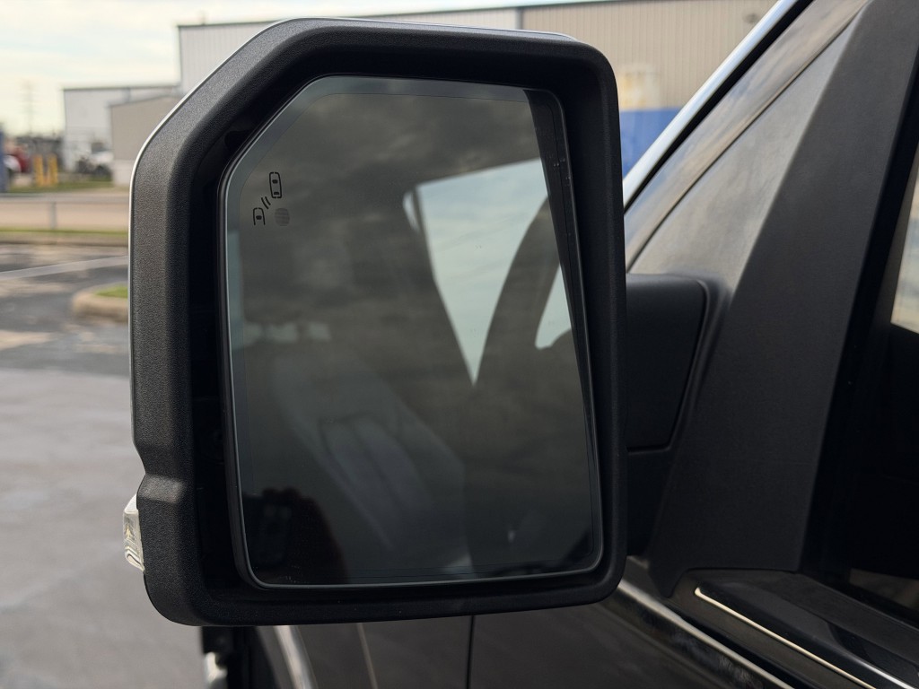 2017 Ford F-150 Image 32