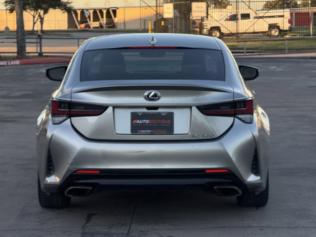 2019 Lexus RC Image 8
