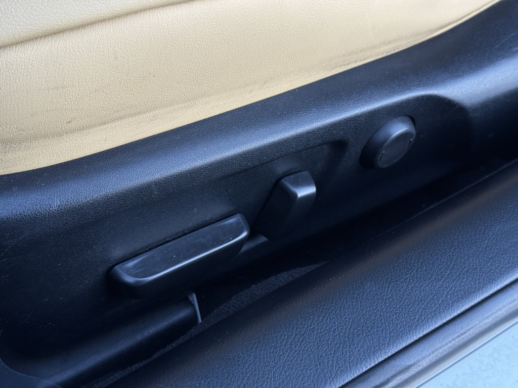 2019 Lexus RC Image 27