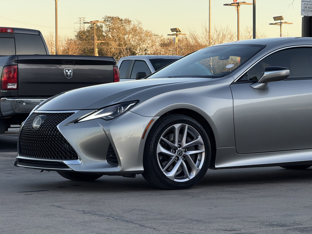 2019 Lexus RC Image 31