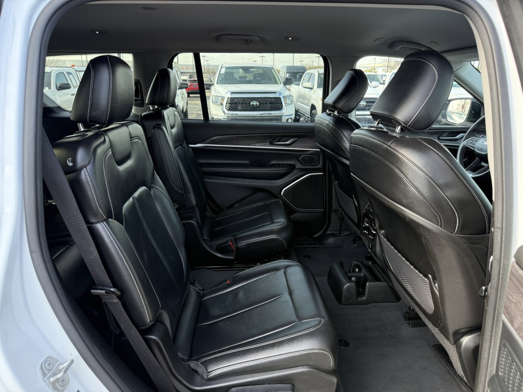 2023 Jeep Grand Cherokee Image 34