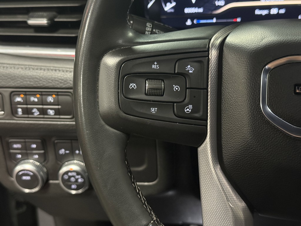 2023 GMC Yukon Image 16