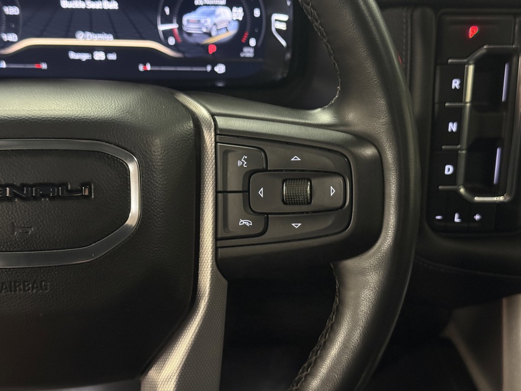 2023 GMC Yukon Image 17