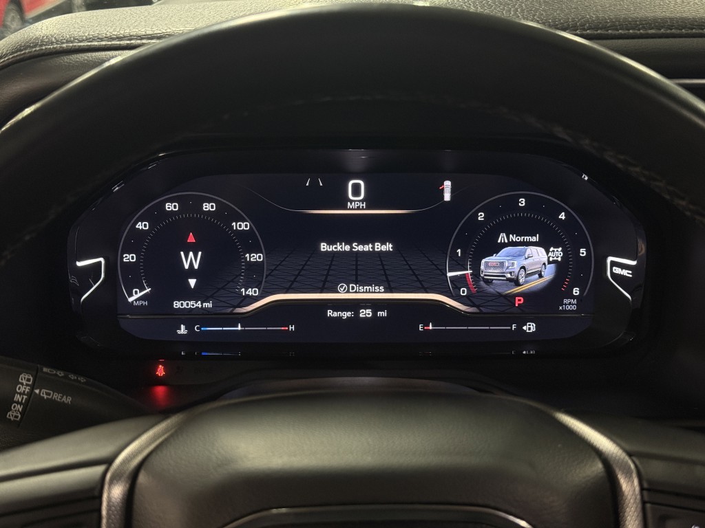 2023 GMC Yukon Image 18