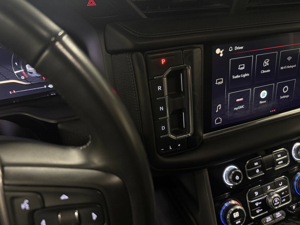 2023 GMC Yukon Image 23