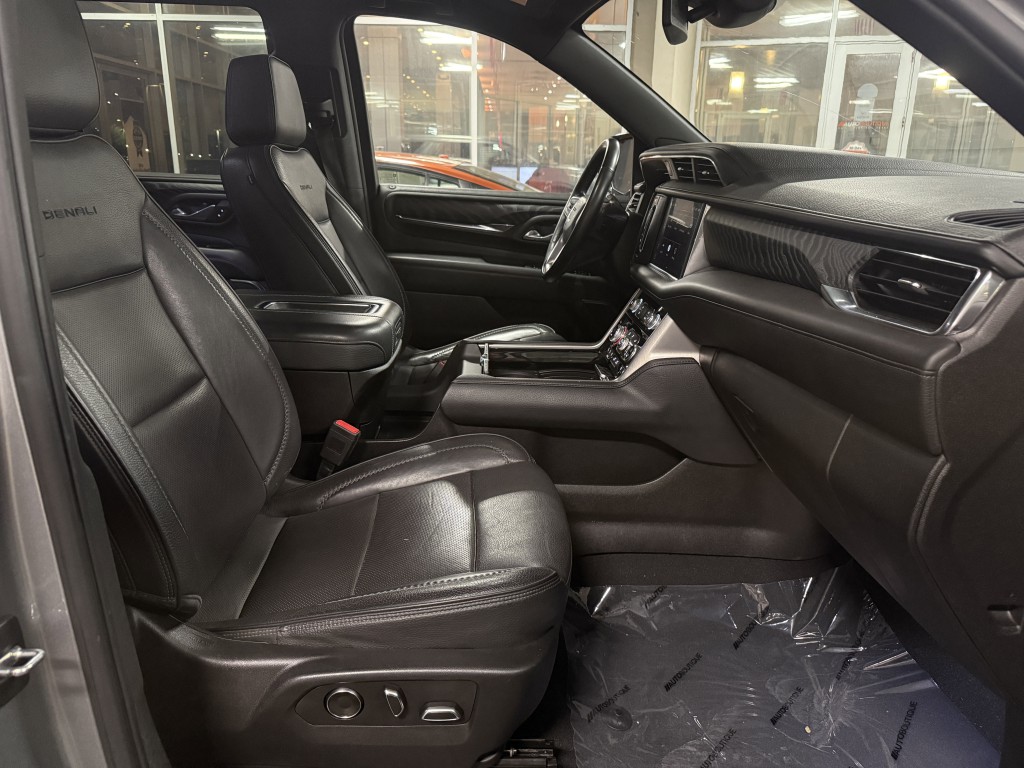 2023 GMC Yukon Image 29