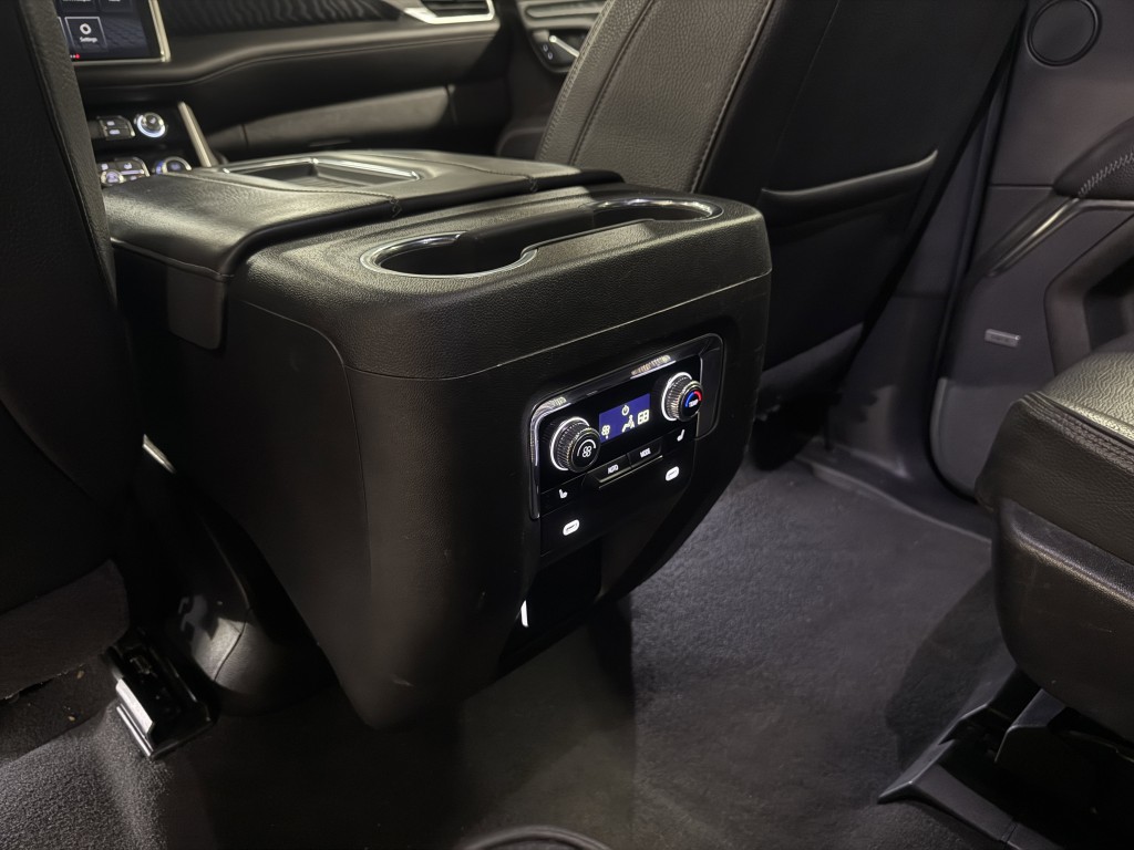 2023 GMC Yukon Image 32