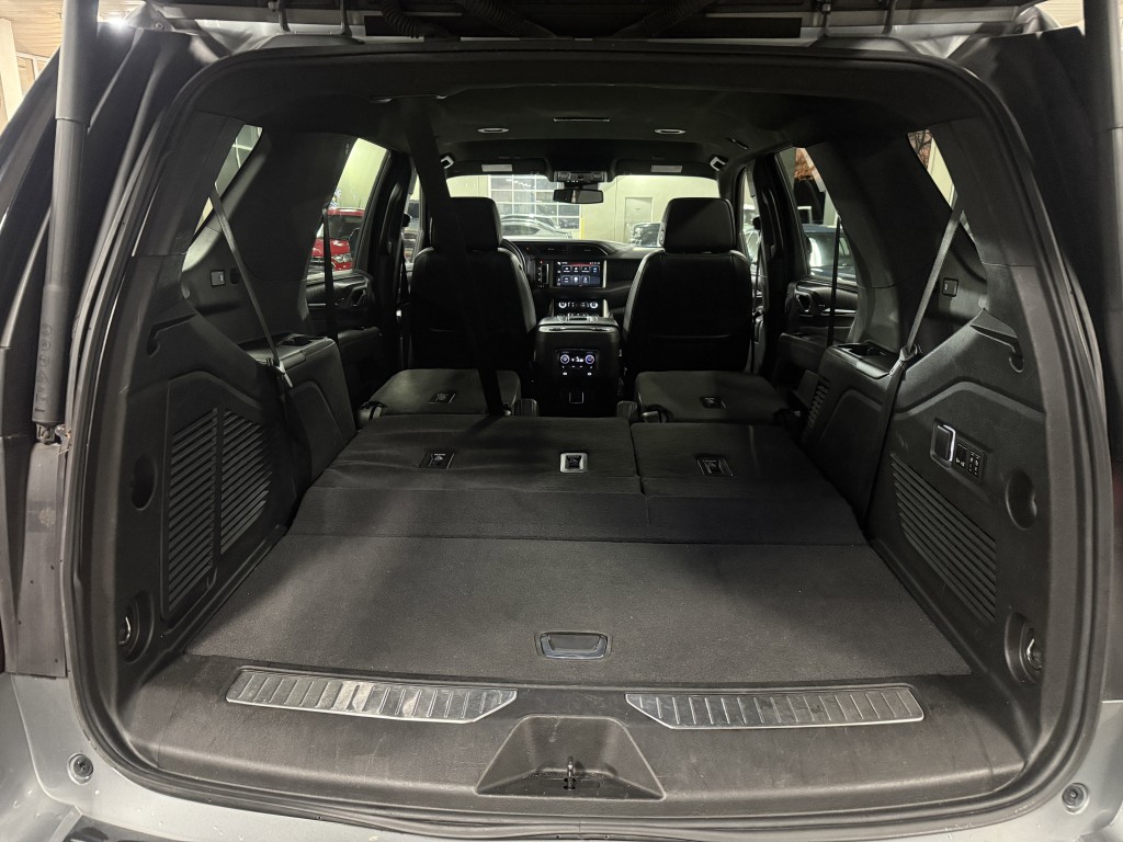 2023 GMC Yukon Image 35