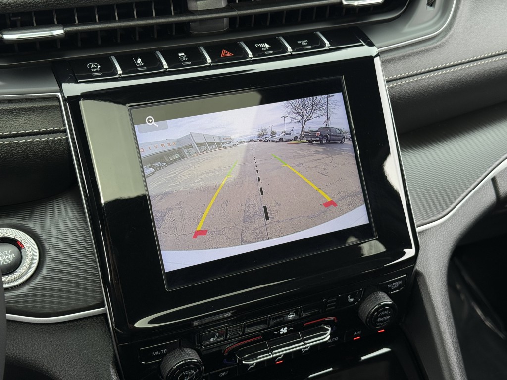 2025 Jeep Grand Cherokee Image 22