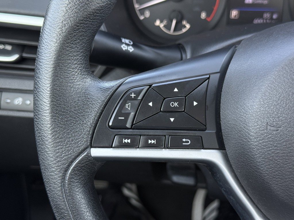 2021 Nissan Altima Image 16