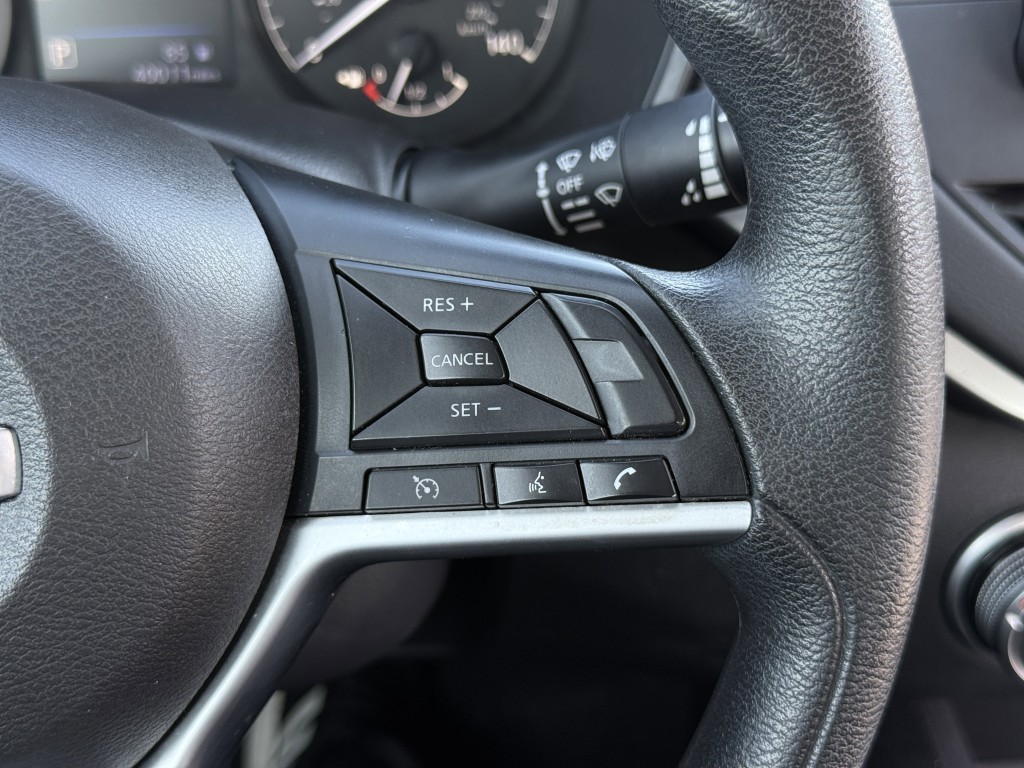 2021 Nissan Altima Image 17