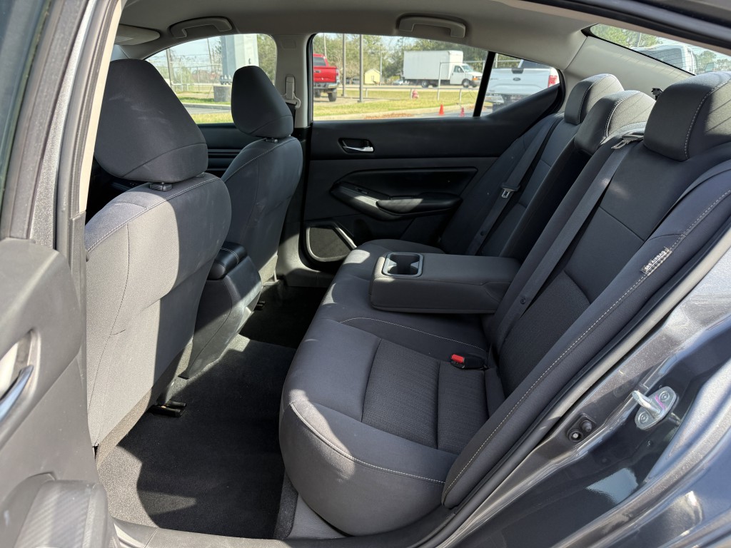 2021 Nissan Altima Image 29