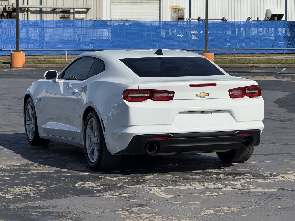 2019 Chevrolet Camaro Image 10