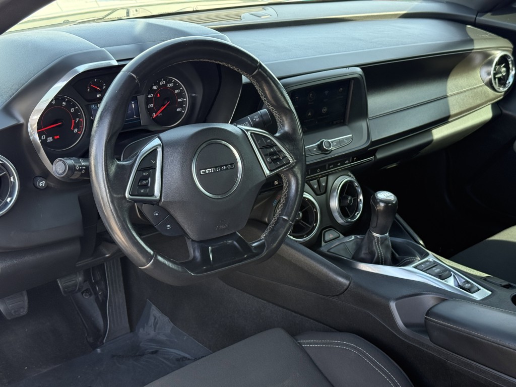 2019 Chevrolet Camaro Image 13