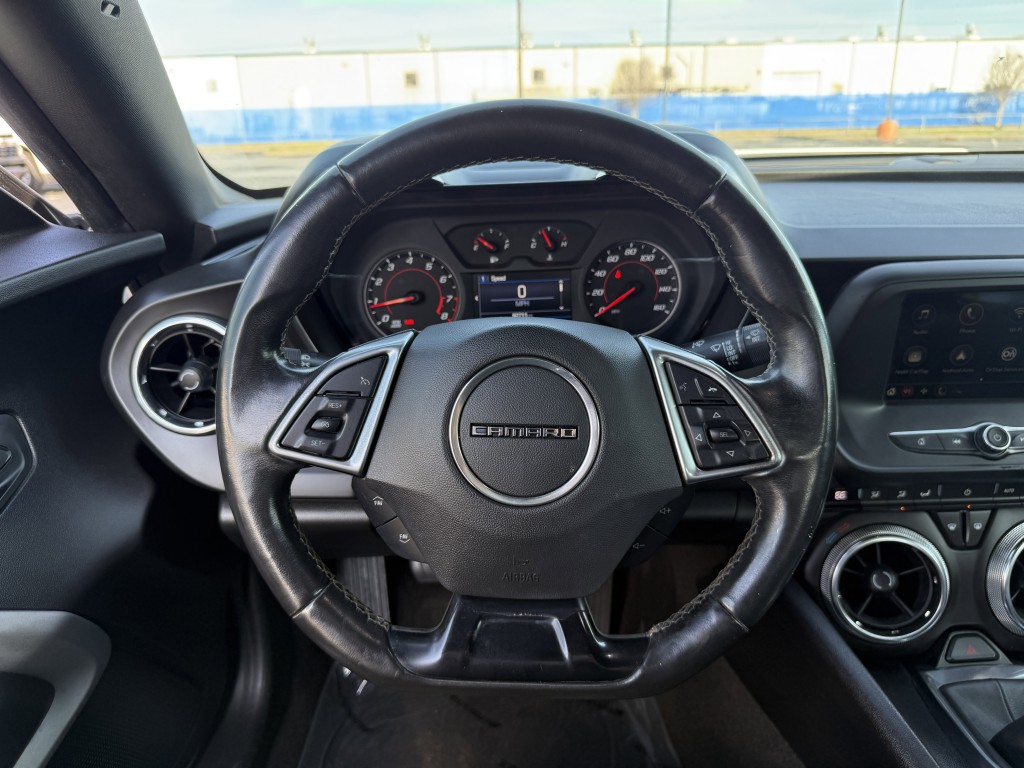 2019 Chevrolet Camaro Image 16