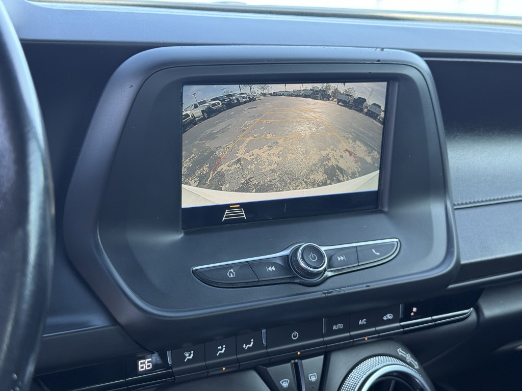 2019 Chevrolet Camaro Image 22