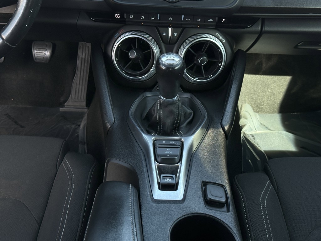 2019 Chevrolet Camaro Image 23