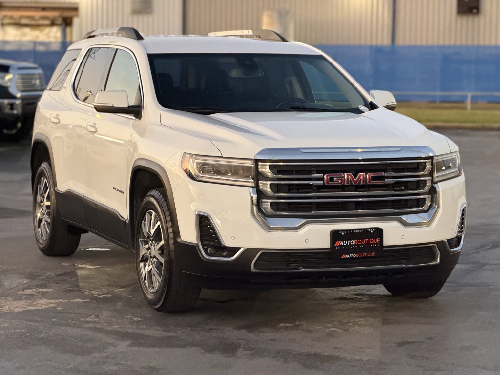 2023 GMC Acadia Image 3