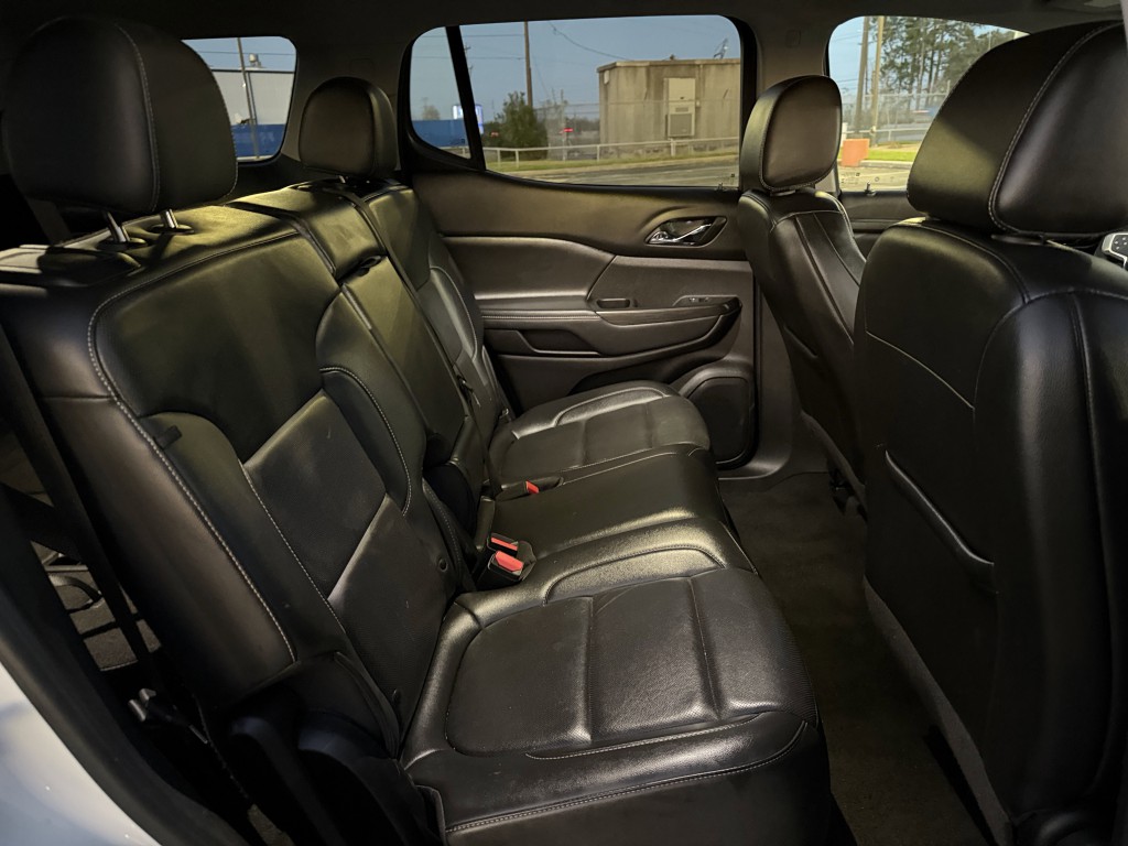 2023 GMC Acadia Image 26