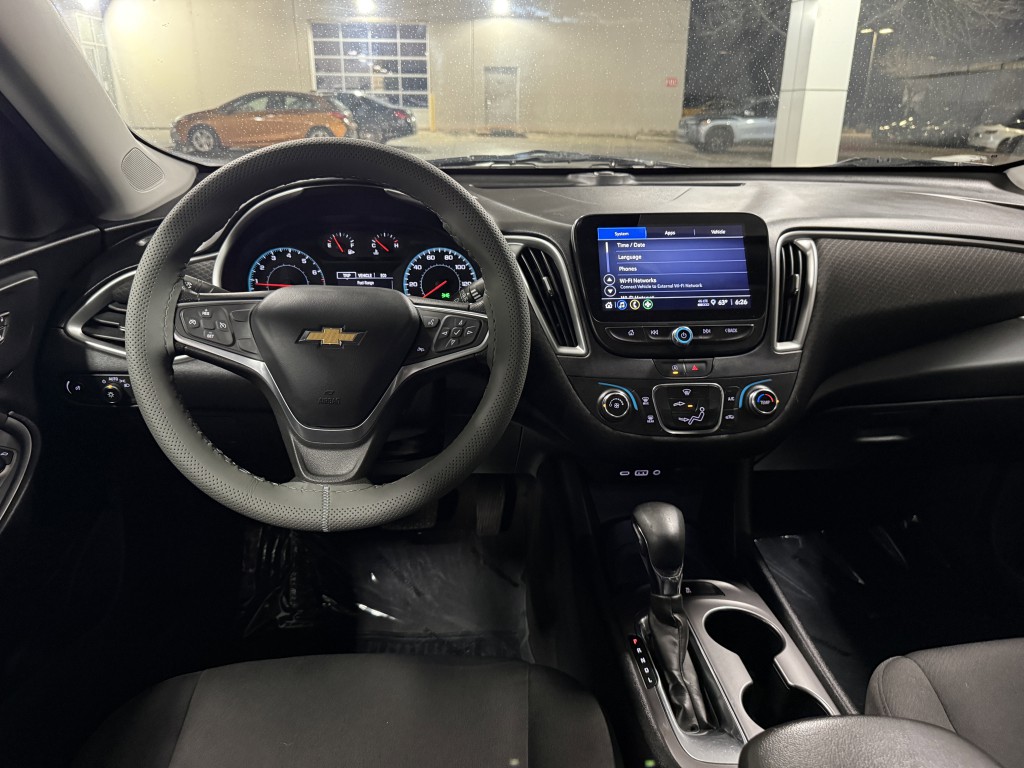 2022 Chevrolet Malibu Image 14