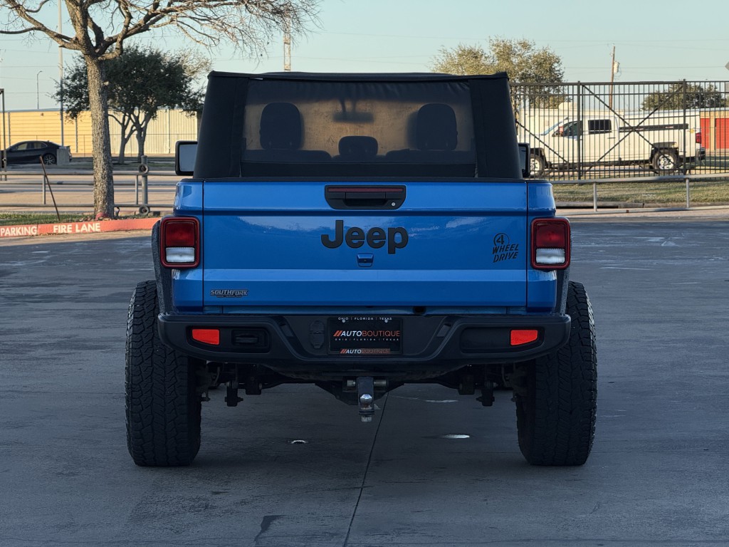 2022 Jeep Gladiator Image 8