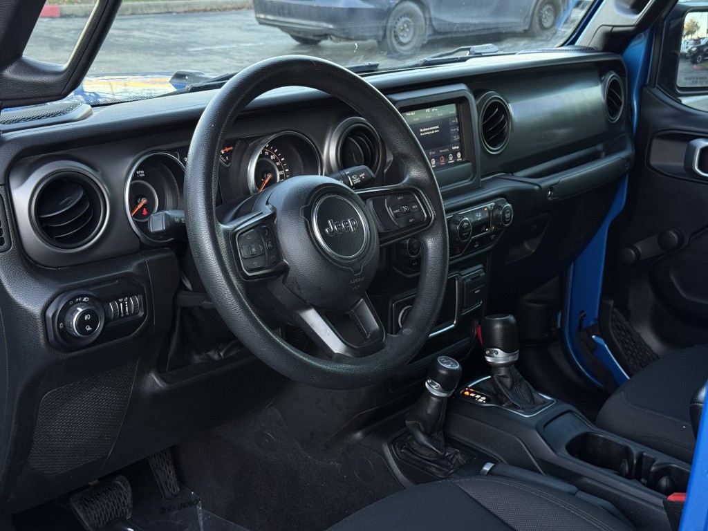 2022 Jeep Gladiator Image 13