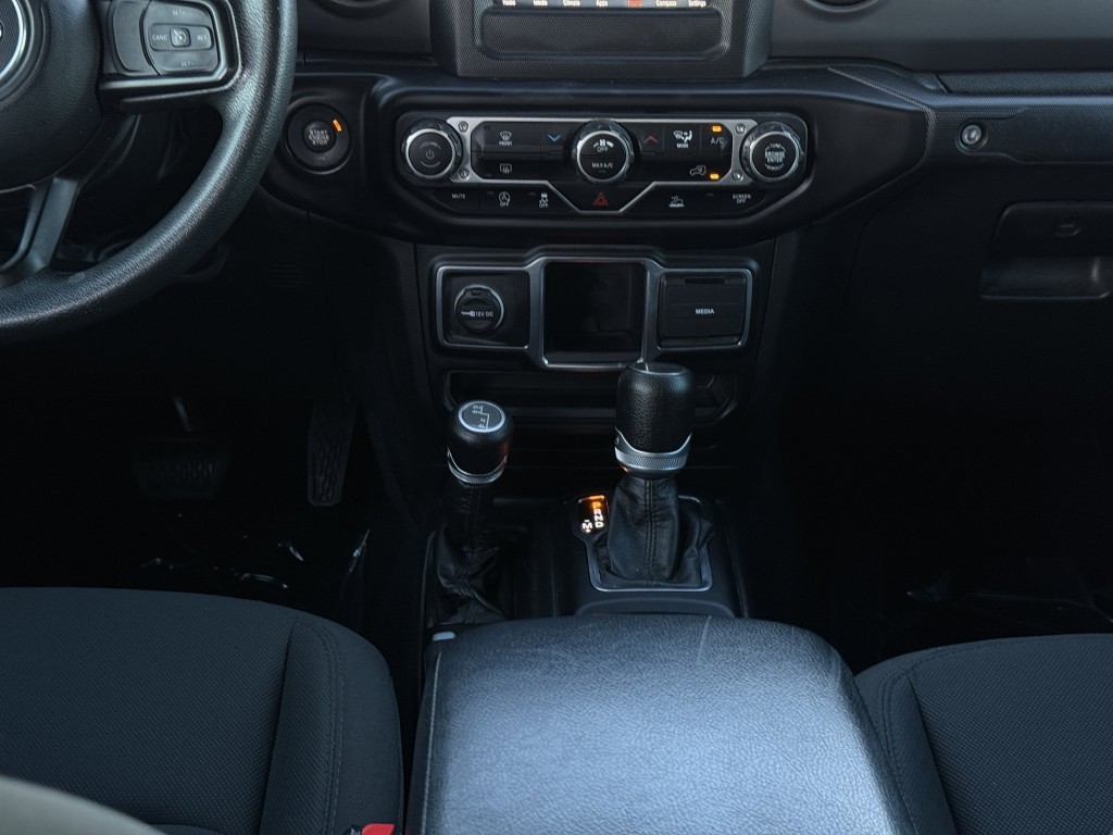 2022 Jeep Gladiator Image 23