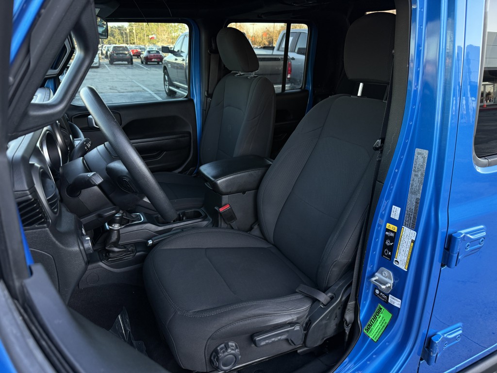 2022 Jeep Gladiator Image 25