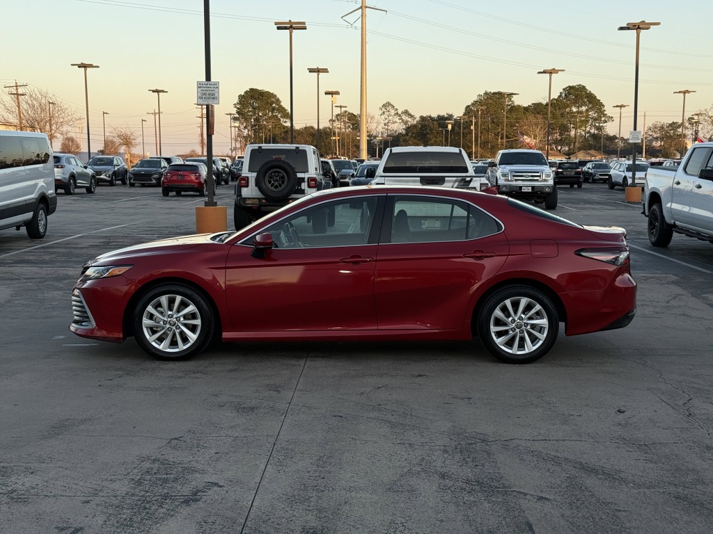 2024 Toyota Camry Image 11