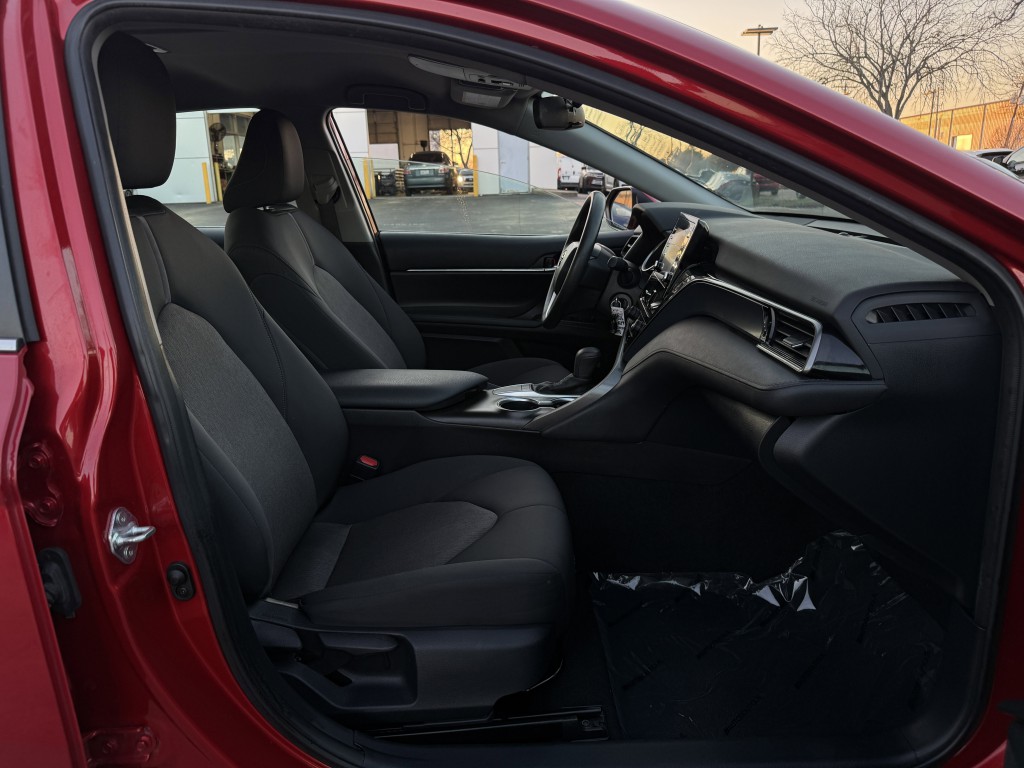 2024 Toyota Camry Image 29