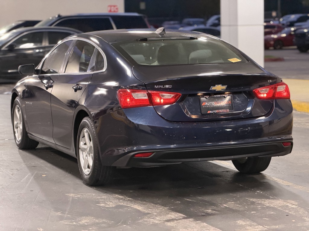2016 Chevrolet Malibu Image 9