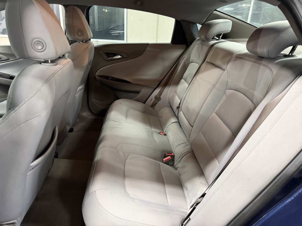 2016 Chevrolet Malibu Image 23