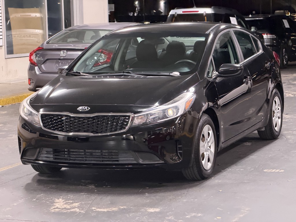 2017 Kia Forte Image 5