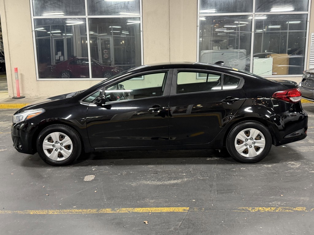 2017 Kia Forte Image 10