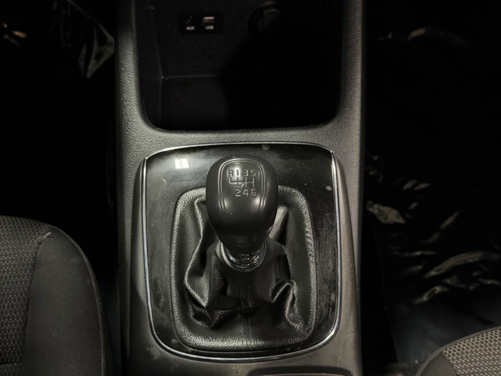 2017 Kia Forte Image 16